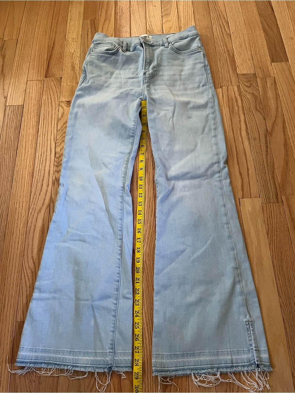 Frame Le Easy Flare Light Wash Flare Jeans 29 Raw Hem High Rise Western Capsule - Picture 5 of 7